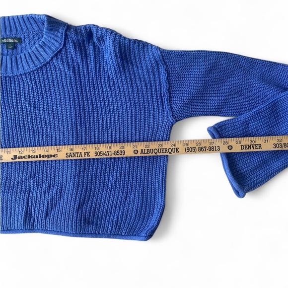 Wild Fable Cropped Blue Crew Neck Sweater - Picture 3 of 6